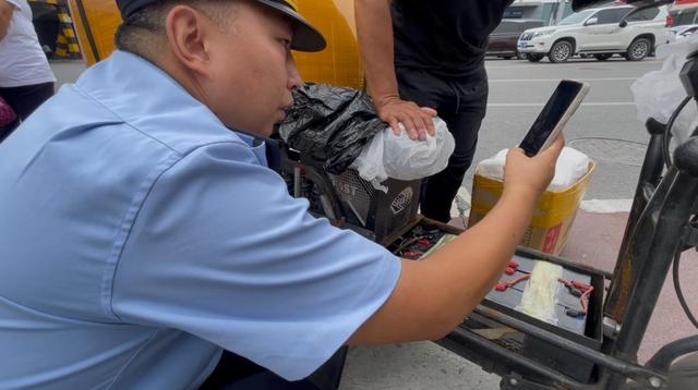 今天，北京上路突击抽查电动自行车！后续将对相关门店追责
