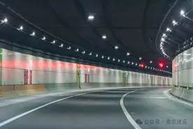 南京玄武湖隧道即将完成首次“大修”图片