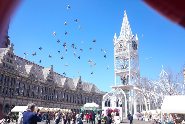 繁花、市集、音乐……青岛红树林度假世界清明小长假打造春日浪漫休闲之旅