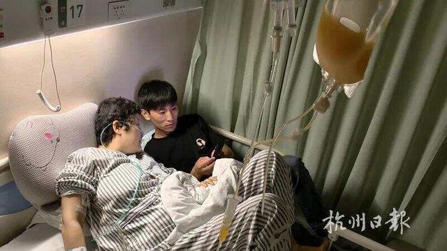 女子确诊白血病，男友为给她签字试药坚持领证结婚：她现在只有我了，这是她唯一活下去的机会