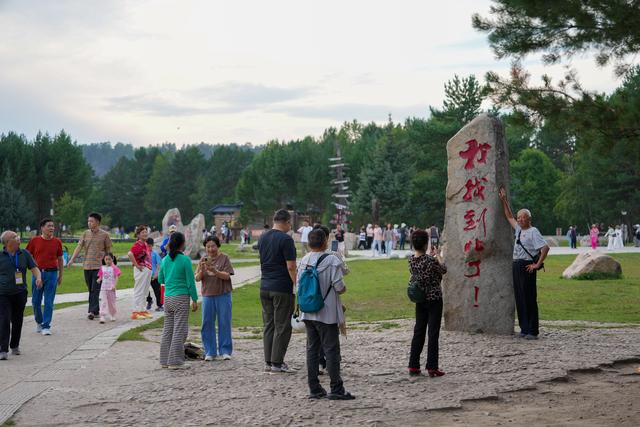 “神州北极”漠河“找北”避暑游火热