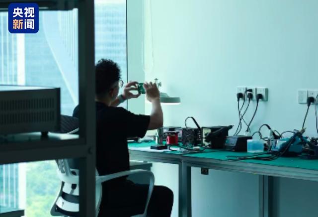 “我要把助听器的价格打下来！”