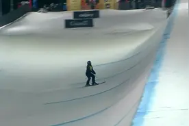 七连冠！谷爱凌U池世界杯夺冠！谷爱凌在卡尔加里站轻松夺冠图片