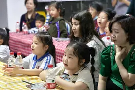 居民点单，社区接单！西乡径贝社区“薪火夜课堂”将普惠服务送到居民家门口图片