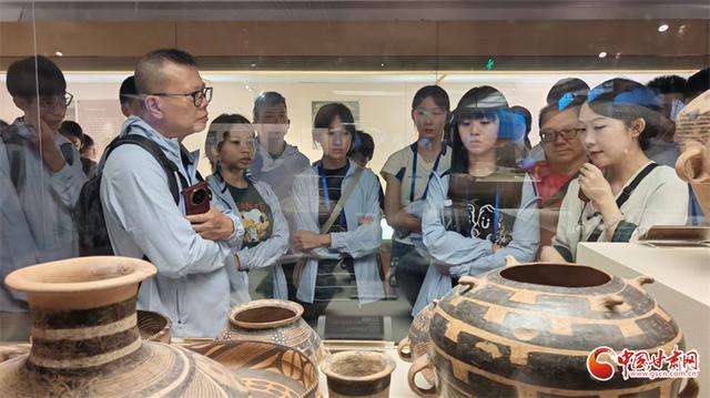 “同心筑梦”2025年澳门青少年甘肃行走进甘肃省博物馆