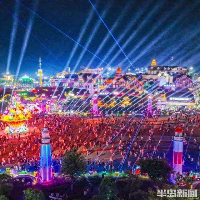 日夜交替，乐趣翻倍！快来青岛西海岸新区金沙滩啤酒城解锁双重精彩