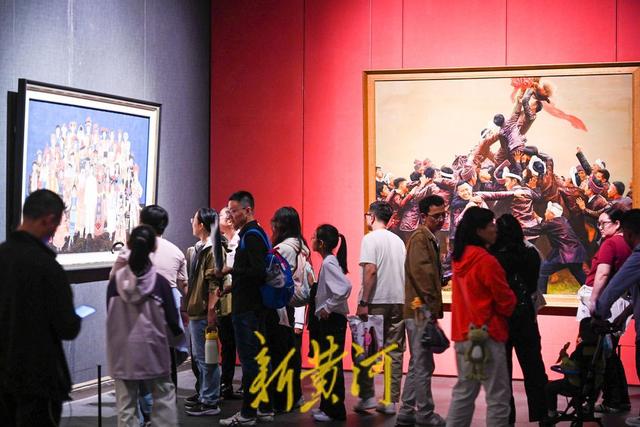 国庆中秋假期，济南30家景区累计接待游客403.47万人次，实现营业收入超1.3亿元