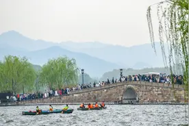 这是今天的西湖！断桥、龙翔桥人人人人人，杭州地铁紧急提醒图片