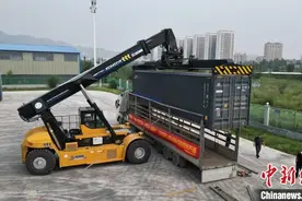 呼和浩特—莫斯科TIR国际卡车班列运输线路开通图片