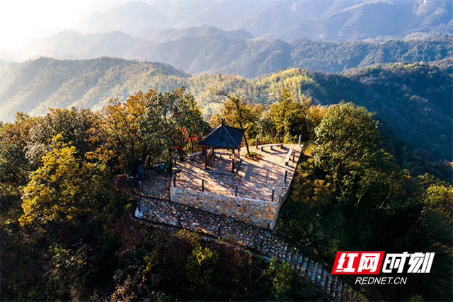 “路筑振兴梦”线上主题展示｜沿溪口路漫游双峰 解锁红色人文与山水生态双体验