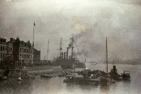 今天，让我们再次唱响《义勇军进行曲》图片