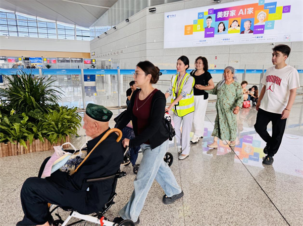十一载安翔丝路，新航程翼联云梁——乌鲁木齐航空成立十一周年发展纪实