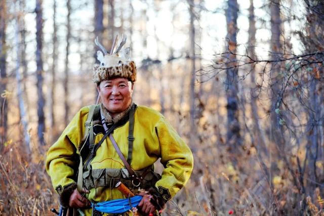 欢迎来到，秋天的廊道