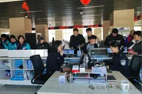 多举措助力高考户籍审核工作顺利推进 为莘莘学子筑梦护航图片