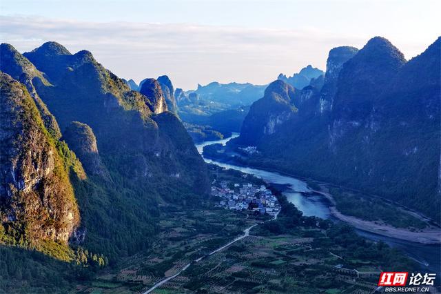 岁暖时刻丨当漓江拐过杨堤浪石村，整个桂林的山水都温柔了