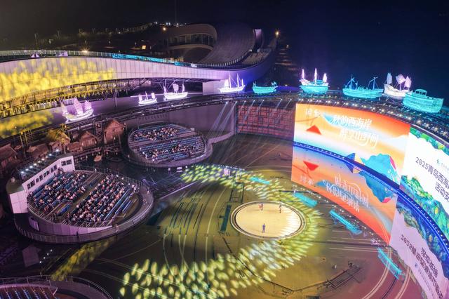 2025青岛西海岸山野生活节启幕   “旅居西海岸 团圆贺华诞”国庆精品旅游线路发布