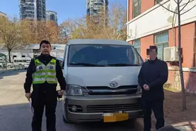 “小证”开“大车”？胆真大！图片