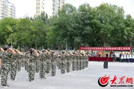 身残志坚，菏泽特殊教育中心开展军训汇演图片