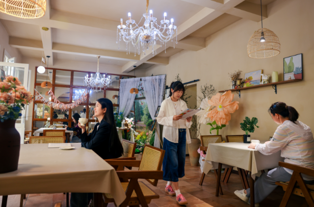 曲靖清凉好生活｜曲靖麒麟区为何成为外省退休夫妇的避暑首选地？