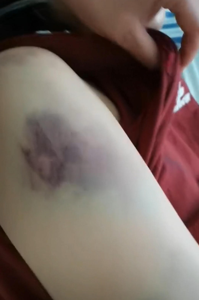 女子遭家暴驾车逃跑致丈夫身亡获刑11年！其父：女儿被扒光衣服遭持刀威胁