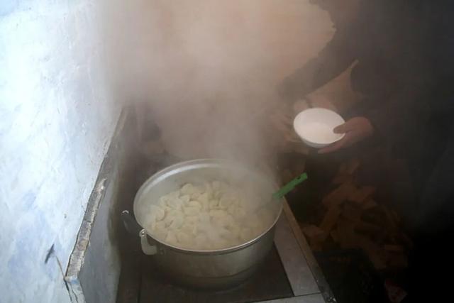 践行“两山”理念 跨省文旅融合新实践——2025年“中国最冷小镇·呼中兴安之巅森林冰雪穿越季”活动在呼中区举办