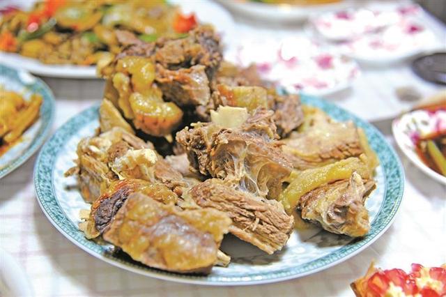 “暑期过后说旅游”系列报道之二 青海哪些美味让游客念念不忘 【酸辣甜凉四重奏】