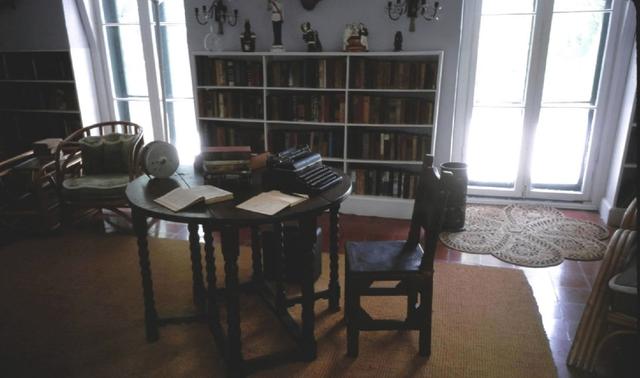 基韦斯特既是海明威创作的战场，也是心灵的港湾