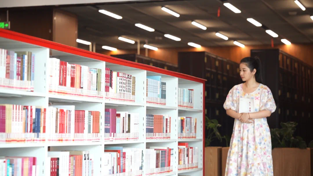 我的铁路风景｜火车上“悦读”，是诗与远方的情怀佐料