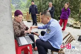 湖南保靖：把“我为群众办实事”落实到实际图片