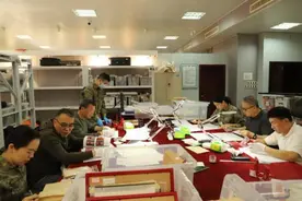 湖南革命军事馆完成（文物）实物史料鉴选工作图片