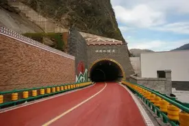 海螺沟景区恢复局部开放！单日限量接待500人图片