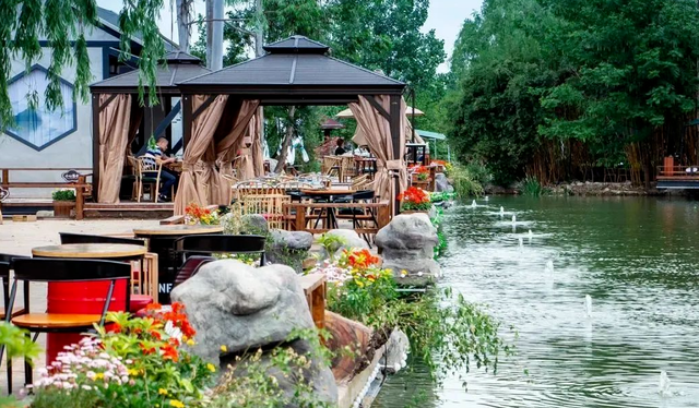 看大熊猫+逛城厢村糖会，这条「萌甜双buff路线」，快收藏！