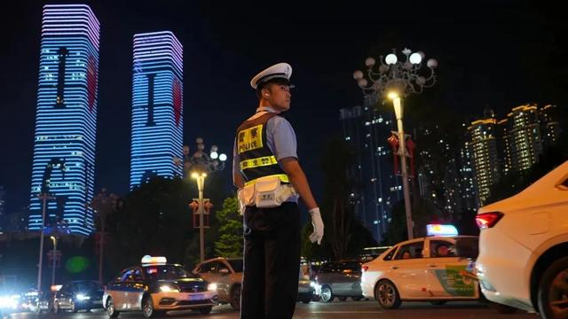19℃的贵州，100%的“美警”守护~|护航旅游季