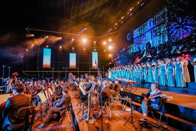 深圳莲花山草地音乐节，一个城市的年度仪式感