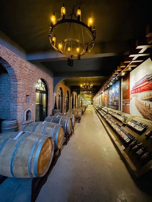 太美了！去北京这里赏“漫山红叶”｜周末京郊微度假