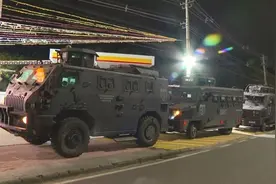 巴西里约警方展开行动，收复被非法武装组织控制地区图片