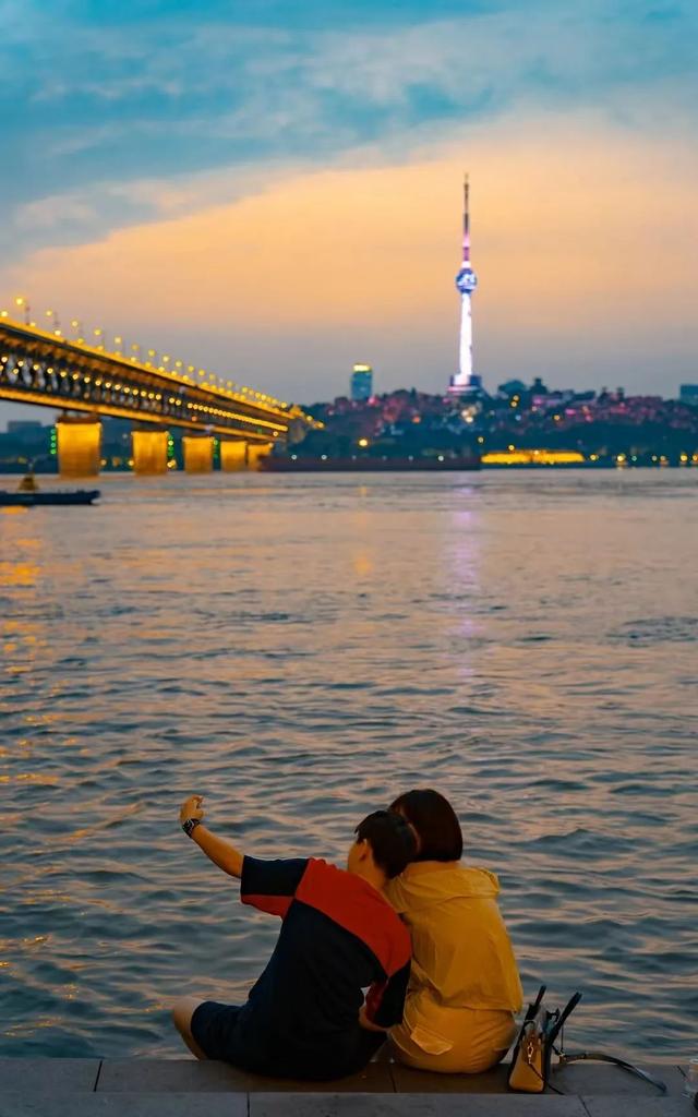 武昌打卡地上新！超3000㎡沉浸式场馆，地铁直达