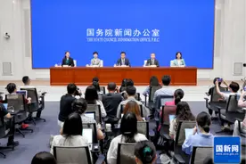 国家卫健委：中国居民人均预期寿命达79岁，8省份超80岁图片