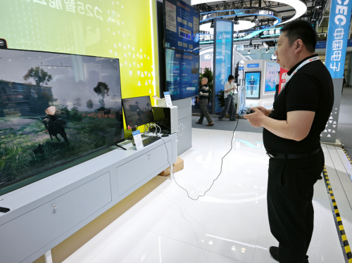 飞腾D3000：信创PC选型的“性价比标杆”是如何炼成的？