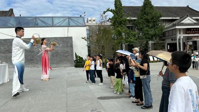 国庆中秋邂逅安逸茶山（牛碾坪）：赴一场茶香四溢的秋日浪漫之约