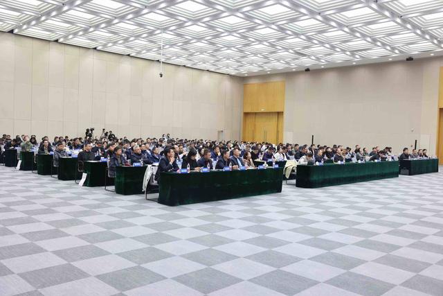 2025年山东省生成式人工智能和生成合成内容标识政策宣讲活动举办