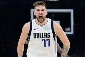 独行侠伤病报告：东契奇因伤缺阵 克莱出战成疑图片