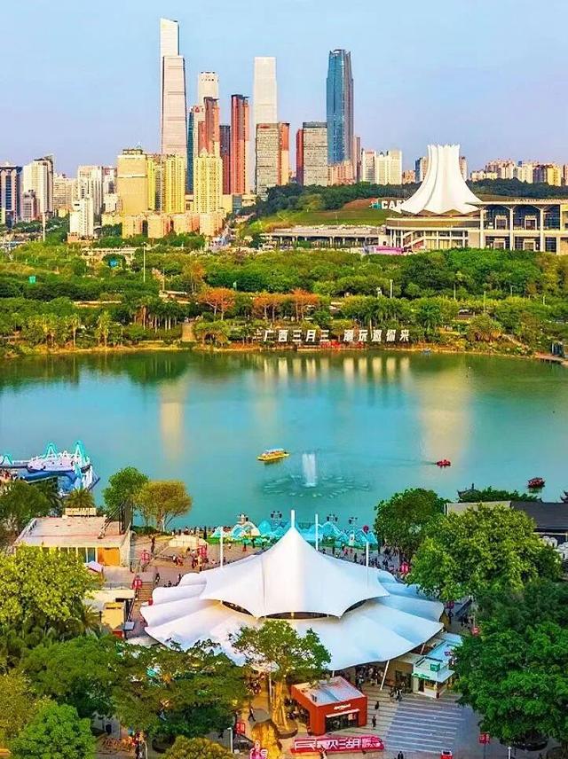 以 “旅” 致谢，以 “礼” 敬师 ！@所有老师 教师节快乐！南宁文旅邀您，赴一场绿城之约→