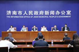 济南市槐荫区印象济南·泉世界、阳光100凤凰街先后获得全国夜间经济示范街图片