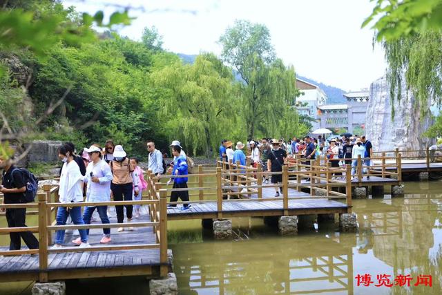 假期首日人气爆棚！淄博文旅强势开门红，景区活动嗨翻天！