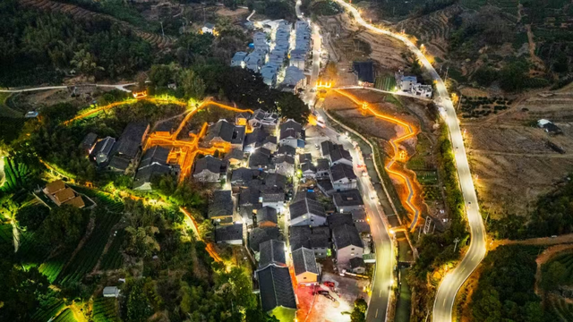宋轶畲族“凤凰装”美出圈！带你打卡福建的宝藏畲村