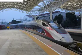 上海南站首次变高铁站，莘庄站启用，2025年铁路出行变化大图片