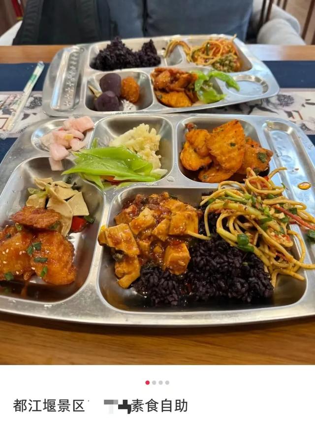 每个景区都有烤肠,凭什么九寨沟的烤肠火了?