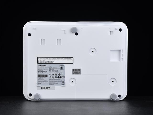 高亮/长效/易维护 优派LSD400W激光投影机评测