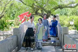 福州“三条簪”走红：头戴锋芒 柔中有刚图片